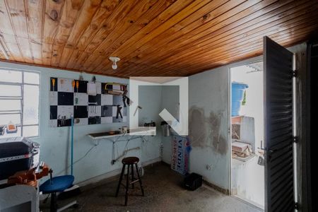 Casa à venda com 215m², 4 quartos e 2 vagasCasa 1 - Quarto de Serviço