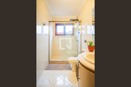 Casa à venda com 350m², 3 quartos e 2 vagas Casa à venda com 350m², 3 quartos e 2 vagasBanheiro Social