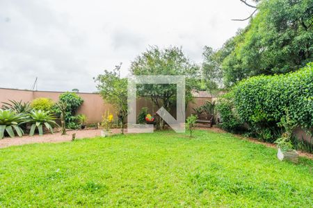 Casa à venda com 350m², 3 quartos e 2 vagas Casa à venda com 350m², 3 quartos e 2 vagasQuintal