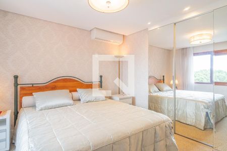 Casa à venda com 350m², 3 quartos e 2 vagas Casa à venda com 350m², 3 quartos e 2 vagasQuarto 3 - Suíte