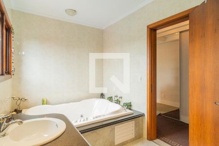 Casa à venda com 350m², 3 quartos e 2 vagas Casa à venda com 350m², 3 quartos e 2 vagasBanheiro da Suíte