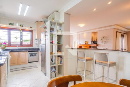 Casa à venda com 350m², 3 quartos e 2 vagas Casa à venda com 350m², 3 quartos e 2 vagasCozinha