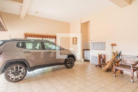 Casa à venda com 350m², 3 quartos e 2 vagas Casa à venda com 350m², 3 quartos e 2 vagasGaragem