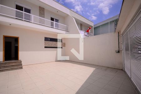 Garagem de casa à venda com 3 quartos, 240m² em Vila Gumercindo, São Paulo