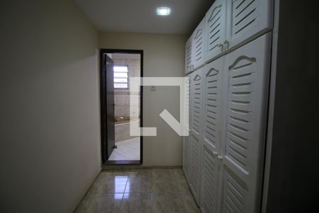 Casa à venda com 120m², 3 quartos e 1 vagaCloset da suíte 1