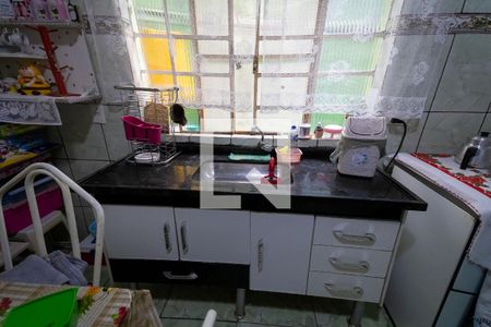 Casa à venda com 143m², 4 quartos e 2 vagas Casa à venda com 143m², 4 quartos e 2 vagascozinha 2