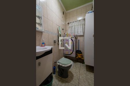 Casa à venda com 143m², 4 quartos e 2 vagas Casa à venda com 143m², 4 quartos e 2 vagasBanheiro 2