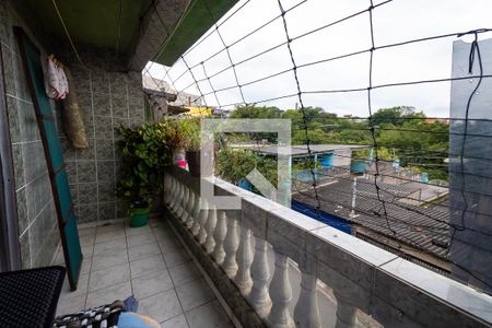 Casa à venda com 143m², 4 quartos e 2 vagas Casa à venda com 143m², 4 quartos e 2 vagasvaranda