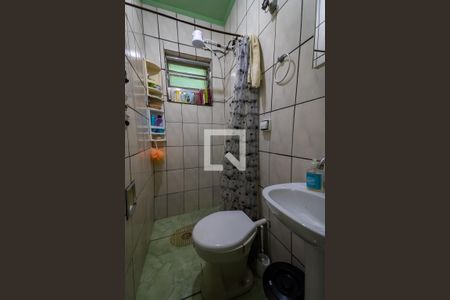 Casa à venda com 143m², 4 quartos e 2 vagas Casa à venda com 143m², 4 quartos e 2 vagasBanheiro de Serviço