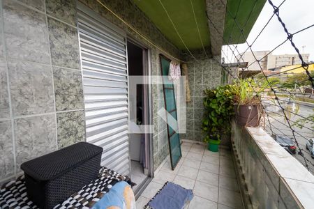 Casa à venda com 143m², 4 quartos e 2 vagas Casa à venda com 143m², 4 quartos e 2 vagasvaranda