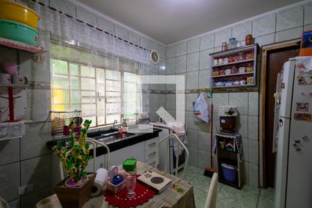 Casa à venda com 143m², 4 quartos e 2 vagas Casa à venda com 143m², 4 quartos e 2 vagascozinha 2