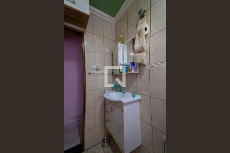 Casa à venda com 143m², 4 quartos e 2 vagas Casa à venda com 143m², 4 quartos e 2 vagasBanheiro