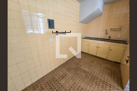 Apartamento para alugar com 83m², 2 quartos e 1 vagaCozinha