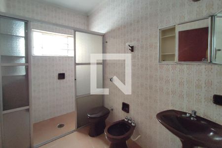 Casa à venda com 170m², 3 quartos e 4 vagasBanheiro Social