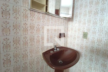 Casa à venda com 170m², 3 quartos e 4 vagasBanheiro Social