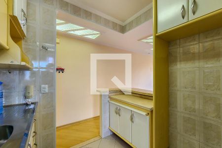 Apartamento à venda com 56m², 2 quartos e 1 vaga Apartamento à venda com 56m², 2 quartos e 1 vagaCozinha