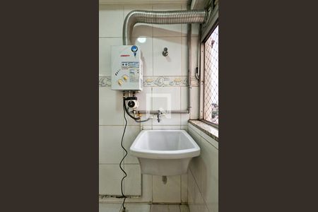 Apartamento para alugar com 70m², 3 quartos e 1 vagaÁrea de Serviço