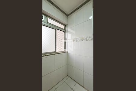 Apartamento para alugar com 70m², 3 quartos e 1 vagaÁrea de Serviço