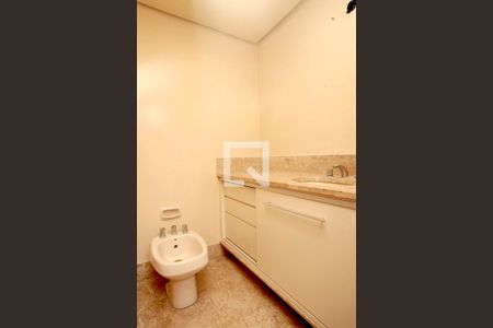 Apartamento à venda com 171m², 3 quartos e 2 vagasBanheiro Quarto 1 Suíte