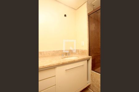 Apartamento à venda com 171m², 3 quartos e 2 vagasBanheiro Quarto 1 Suíte