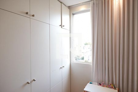 Apartamento à venda com 84m², 3 quartos e 2 vagas Apartamento à venda com 84m², 3 quartos e 2 vagasQuarto 2