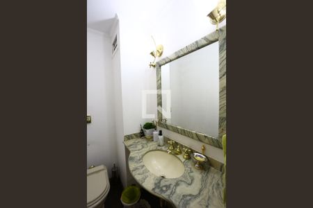 Apartamento à venda com 196m², 3 quartos e 3 vagas Apartamento à venda com 196m², 3 quartos e 3 vagasLavabo