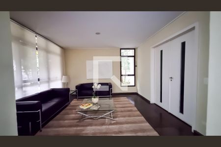 Apartamento à venda com 196m², 3 quartos e 3 vagas Apartamento à venda com 196m², 3 quartos e 3 vagasHall social