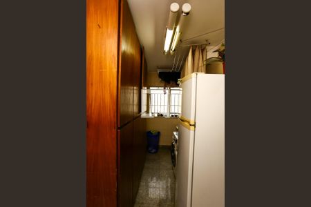 Apartamento à venda com 196m², 3 quartos e 3 vagas Apartamento à venda com 196m², 3 quartos e 3 vagasÁrea de Serviço