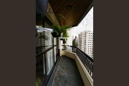 Varanda de apartamento à venda com 3 quartos, 196m² em Vila Andrade, São Paulo