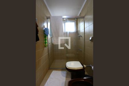 Apartamento à venda com 196m², 3 quartos e 3 vagas Apartamento à venda com 196m², 3 quartos e 3 vagasBanheiro da Suíte 1