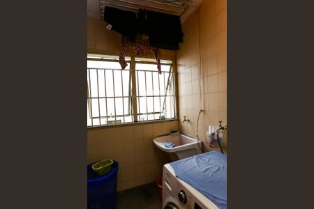 Apartamento à venda com 196m², 3 quartos e 3 vagas Apartamento à venda com 196m², 3 quartos e 3 vagasÁrea de Serviço