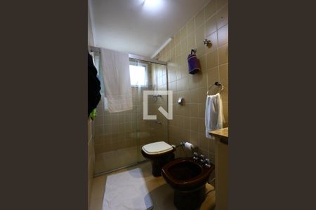 Apartamento à venda com 196m², 3 quartos e 3 vagas Apartamento à venda com 196m², 3 quartos e 3 vagasBanheiro da Suíte 1