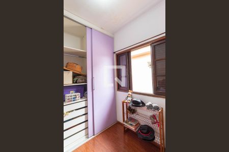 Casa à venda com 123m², 3 quartos e 2 vagasQuarto 2