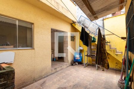 Casa à venda com 123m², 3 quartos e 2 vagasQuintal