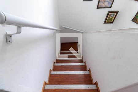 Casa à venda com 123m², 3 quartos e 2 vagasEscada