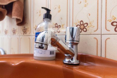 Casa à venda com 123m², 3 quartos e 2 vagasBanheiro - torneira