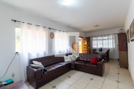 Casa à venda com 123m², 3 quartos e 2 vagasSala