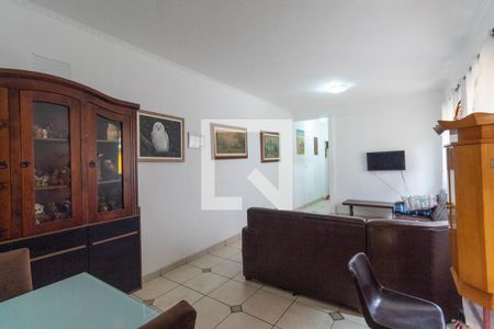 Casa à venda com 123m², 3 quartos e 2 vagasSala
