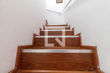 Casa à venda com 123m², 3 quartos e 2 vagasEscada