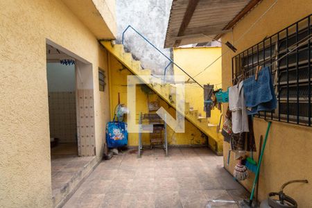 Casa à venda com 123m², 3 quartos e 2 vagasQuintal