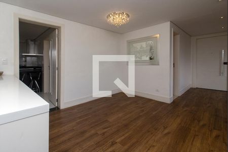 Apartamento para alugar com 140m², 3 quartos e 2 vagas Apartamento para alugar com 140m², 3 quartos e 2 vagassala de jantar_3