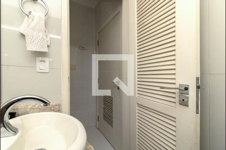 Apartamento para alugar com 140m², 3 quartos e 2 vagas Apartamento para alugar com 140m², 3 quartos e 2 vagasbanheiro na área de serviço_4