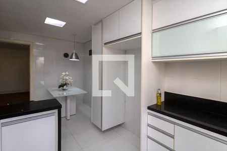 Apartamento para alugar com 140m², 3 quartos e 2 vagas Apartamento para alugar com 140m², 3 quartos e 2 vagascozinha_3