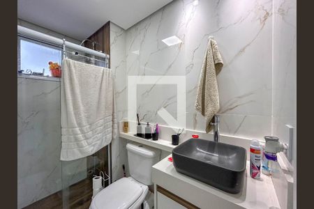 Apartamento à venda com 79m², 3 quartos e 2 vagasBanheiro da Suíte