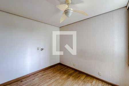 Apartamento à venda com 74m², 2 quartos e 1 vagaQuarto 2