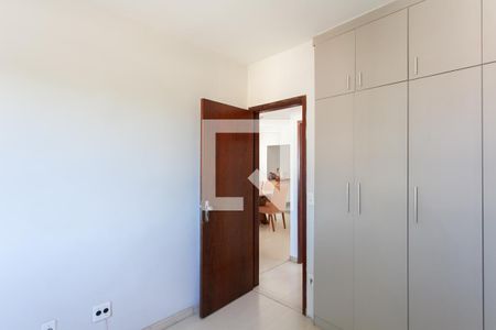 Apartamento à venda com 90m², 3 quartos e 2 vagasQuarto 3