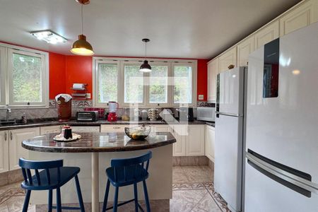 Casa de condomínio à venda com 450m², 4 quartos e 6 vagasCozinha