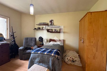 Casa de condomínio à venda com 450m², 4 quartos e 6 vagasSuíte 4