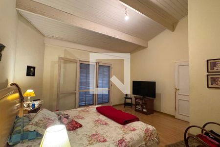 Casa de condomínio à venda com 450m², 4 quartos e 6 vagasSuíte 1