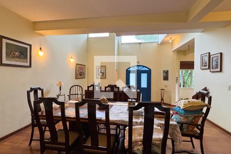 Casa de condomínio à venda com 450m², 4 quartos e 6 vagasSala 2